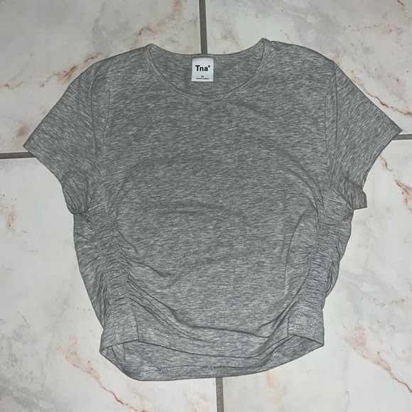Aritzia T Shirt - Picture 1 of 2